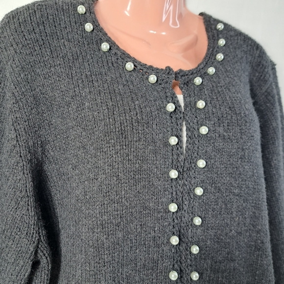Nine West Women's Faux Pearls Embossed Charcoal Sweater/Cardigan Size 3X - Picture 3 of 15